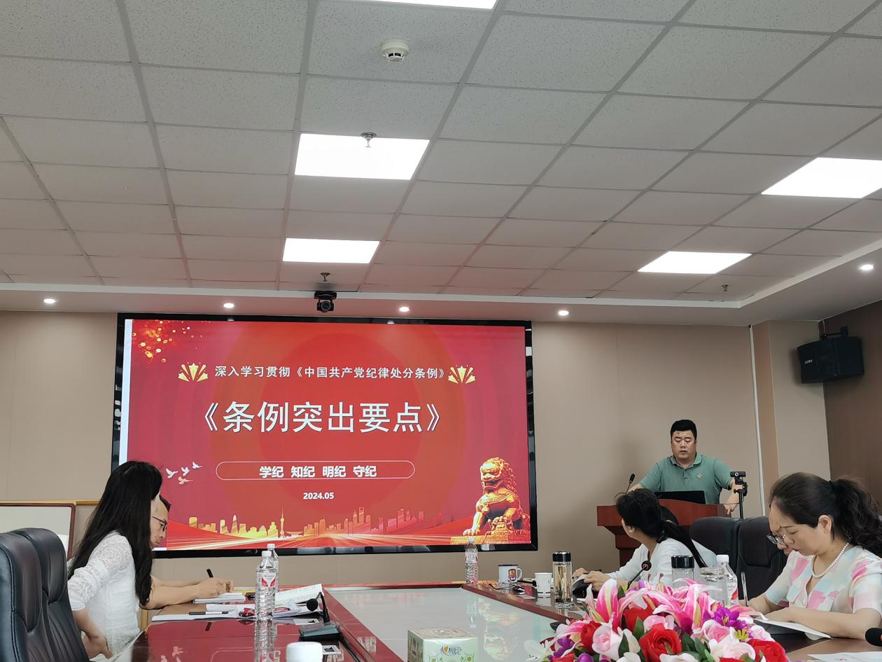 2dfc5572cacad5f7eccf75b5efed8403